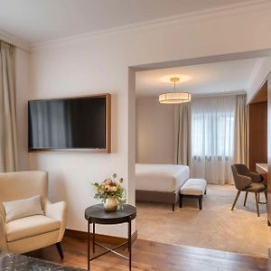 Signature Junior Suite